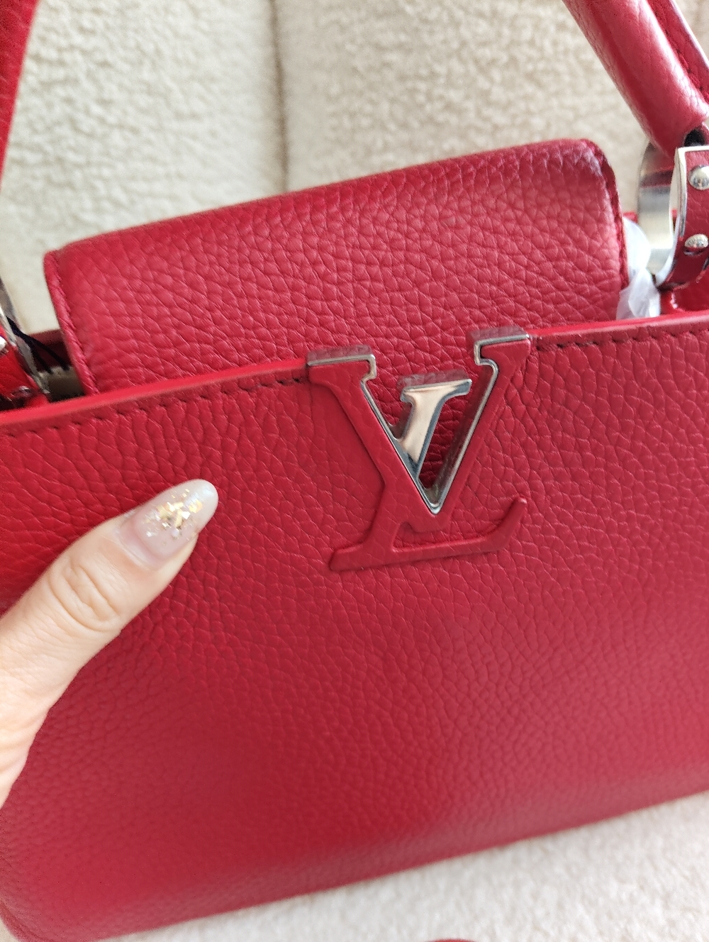 Louis Vuitton Red Capucines Small Top Handle Satchel - Picture 6 of 10